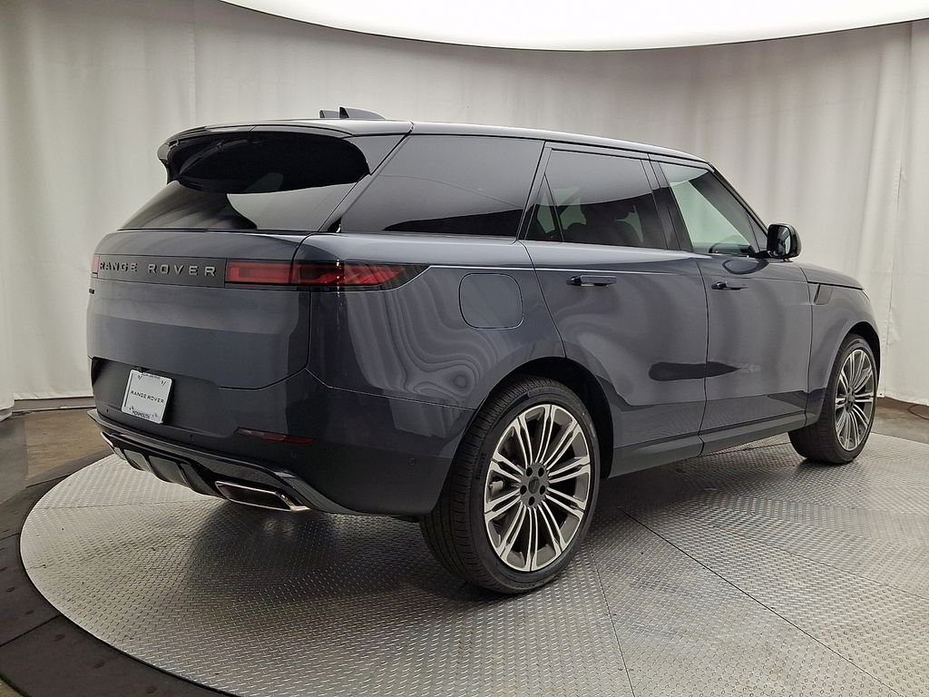 New 2026 Varesine Blue Land Rover SE image 3