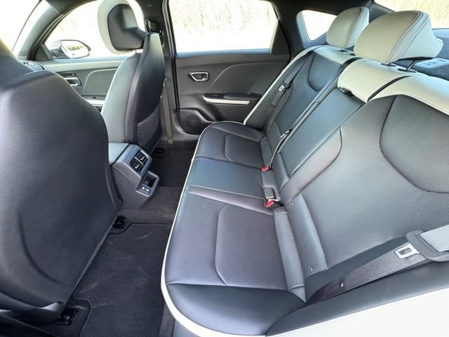 2026 Kia K4 GT-Line Turbo - Photo 30