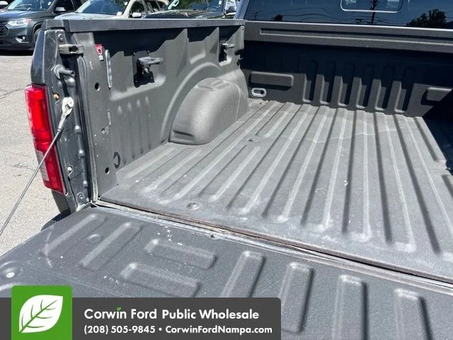 Used 2018 Gray Ford Lariat image 30