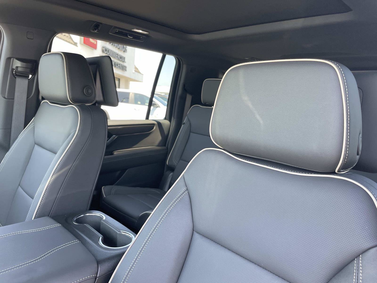 New 2026 Sterling Metallic GMC Elevation image 22