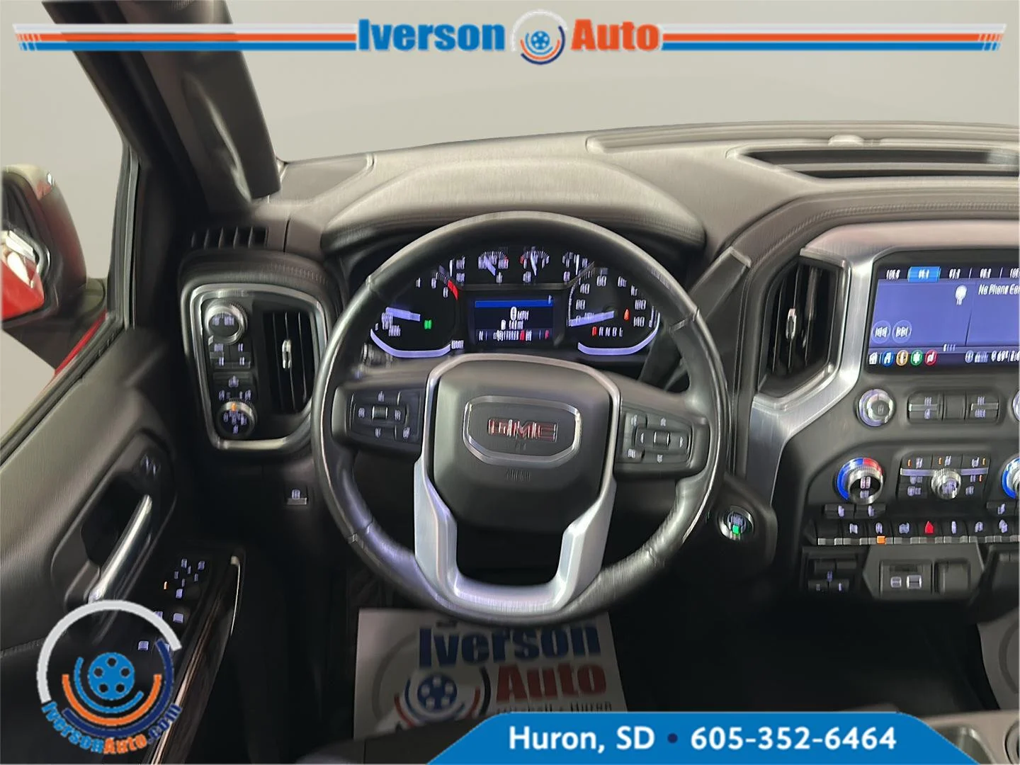 Used 2020 Cardinal Red GMC SLE image 21