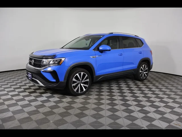 Pre-Owned 2024 Volkswagen Taos 1.5T SE