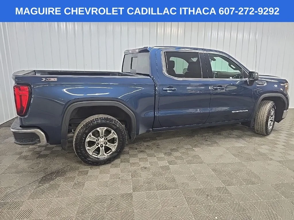 Used 2019 Blue GMC SLE image 3