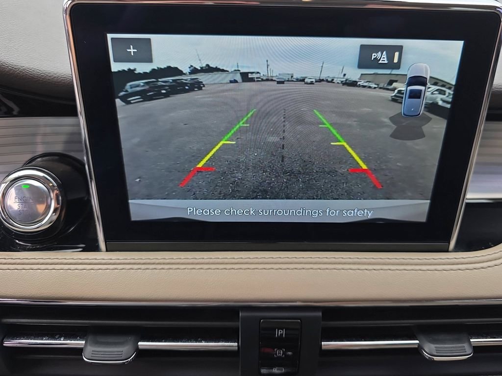 Used 2020 Ceramic White Lincoln Standard image 24