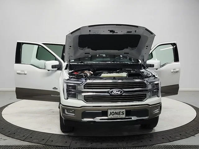 Used 2025 White Ford King Ranch image 10