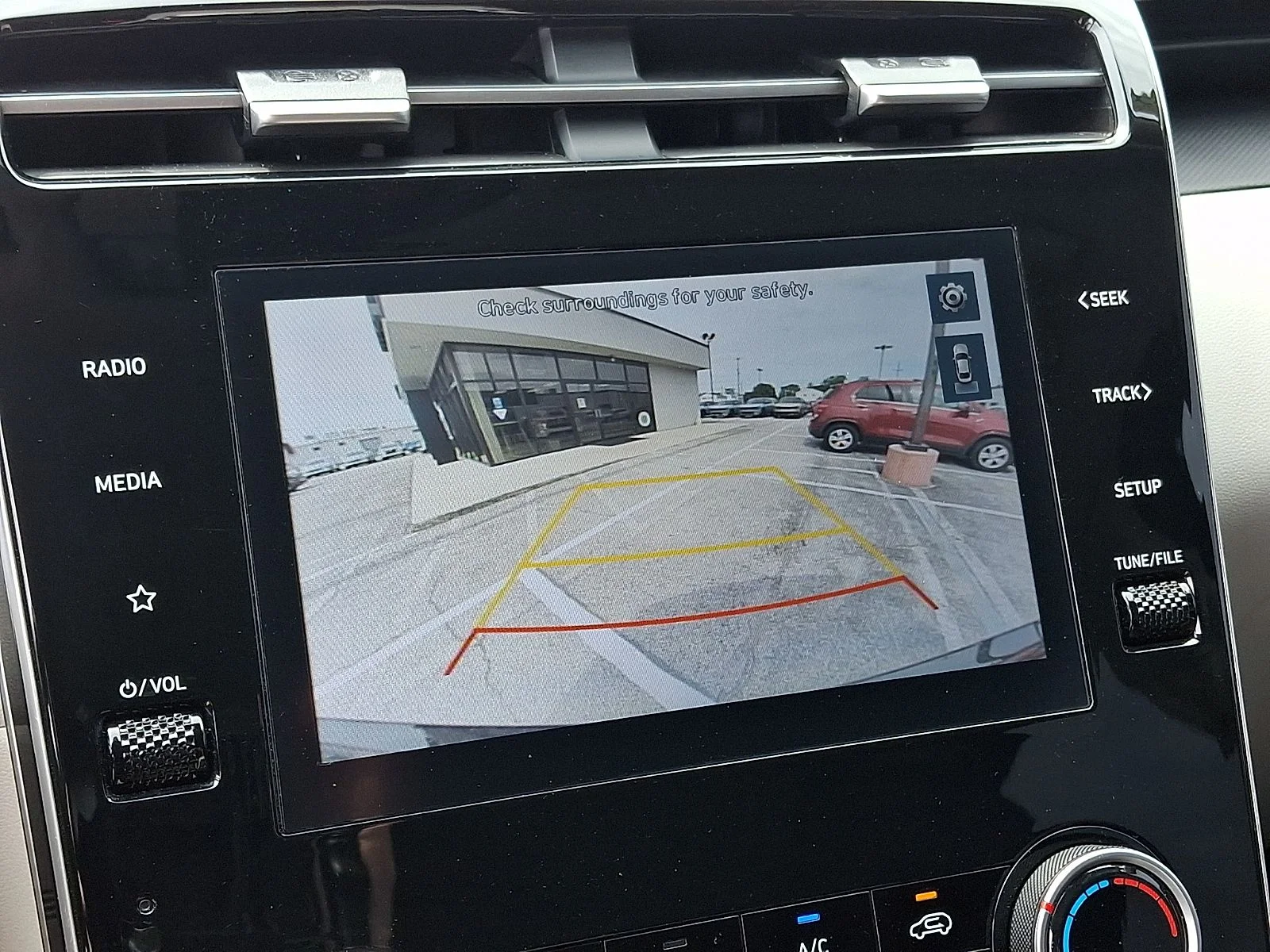 Used 2023 Black Hyundai SEL image 16