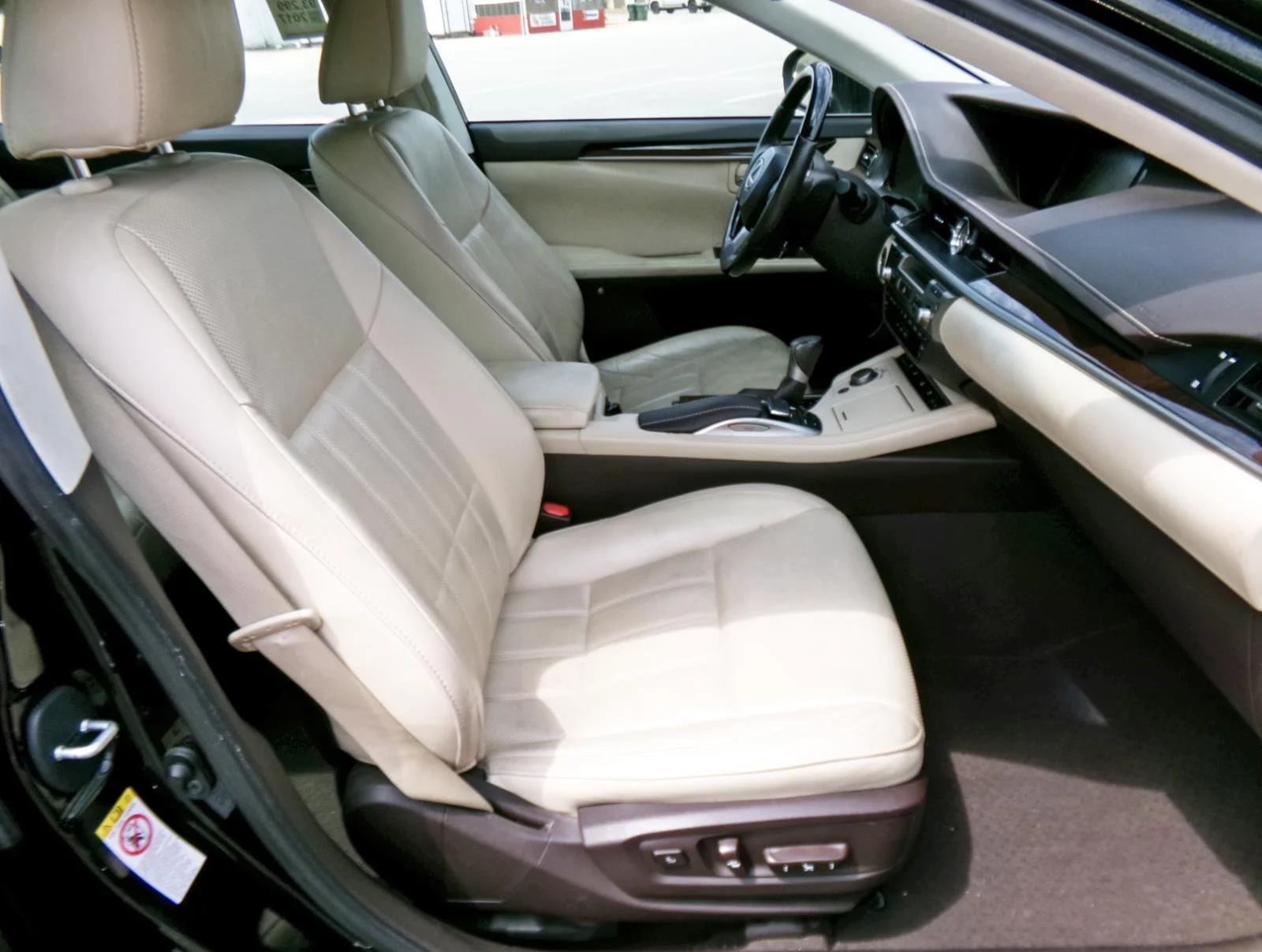 Used 2017 Caviar Lexus ES 350 image 16