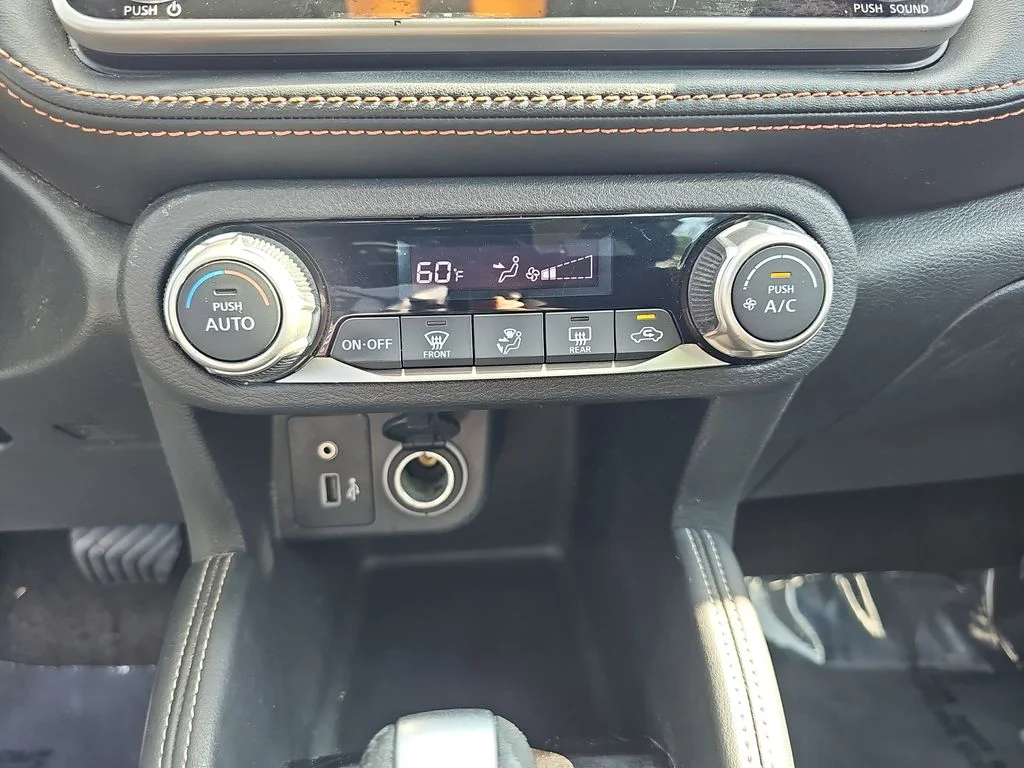 Used 2019 Silver Nissan SR image 23