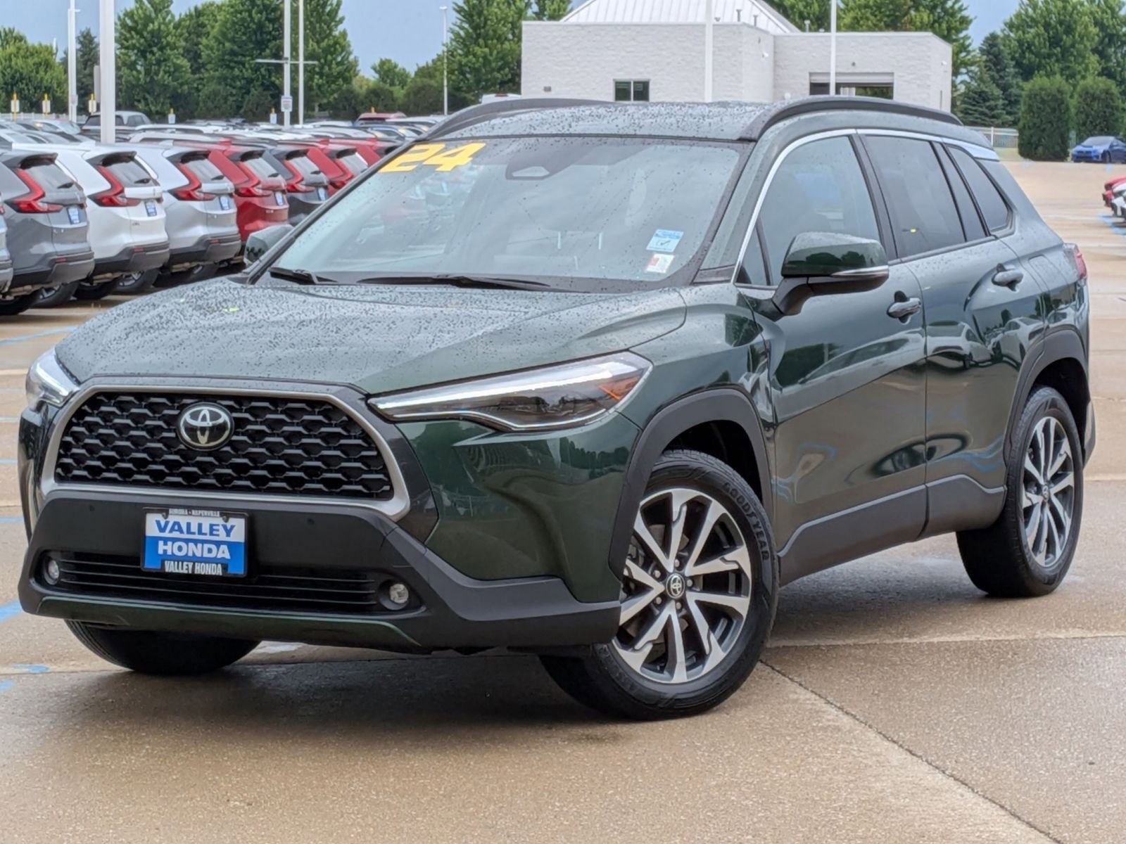 Used 2024 Cypress Toyota XLE AWD image 2