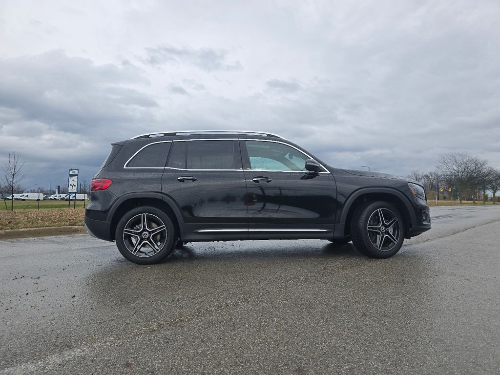 New 2026 Night Black Mercedes-Benz GLB 250 image 17