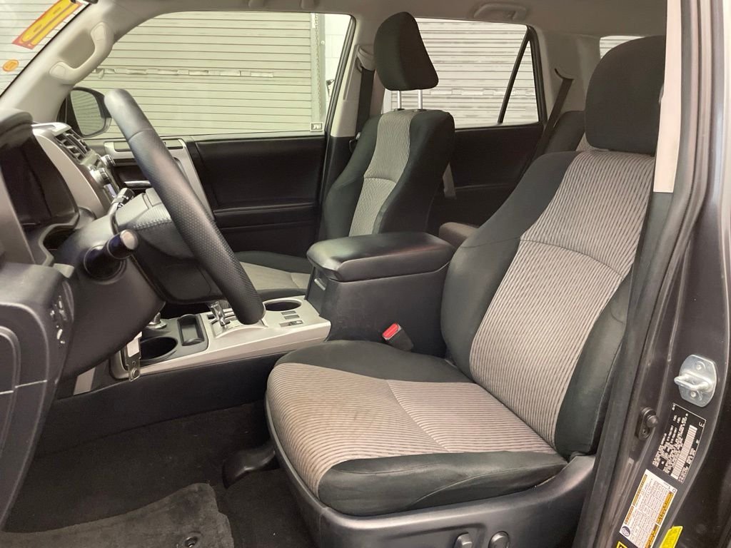 Used 2018 Gray Toyota SR5 image 20