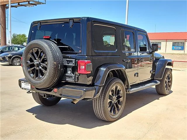 Used 2021 Black Jeep High Altitude 4x4 image 3