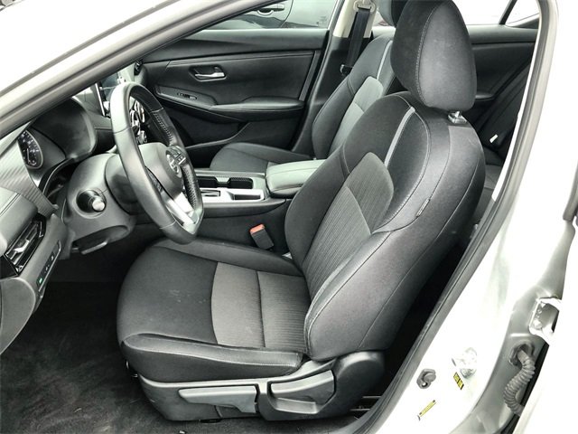 2023 Nissan Sentra SV photo 2