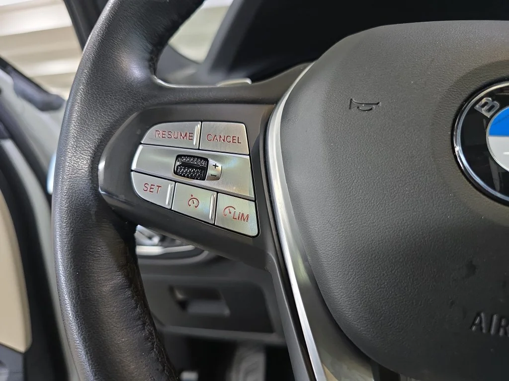 Used 2024 Alpine White BMW sDrive30i image 20