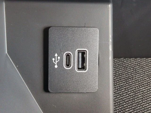 New 2026 Blue Ford Lariat image 21