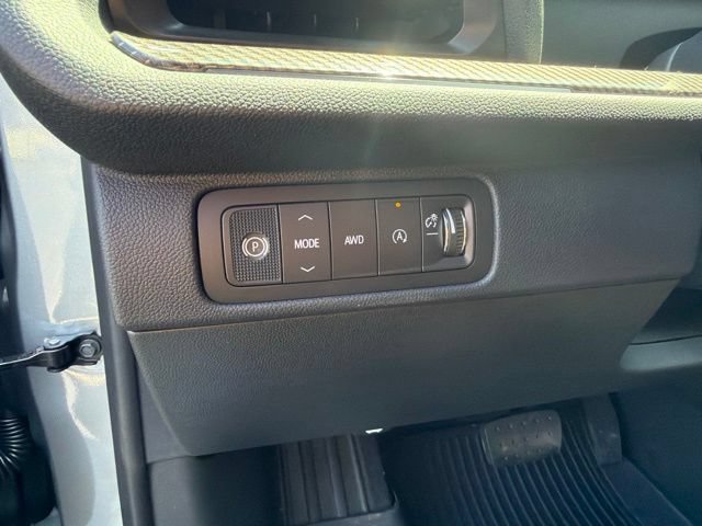 2027 Chevrolet Traverse Z71 - Photo 28