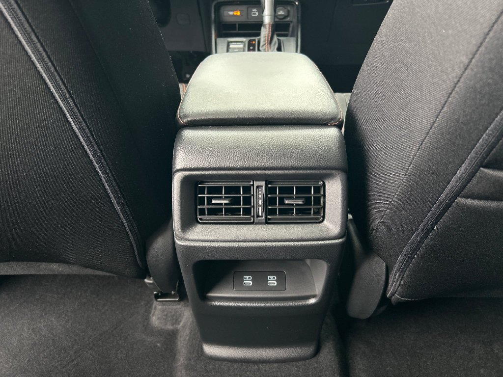 Used 2025  Honda Sport image 25