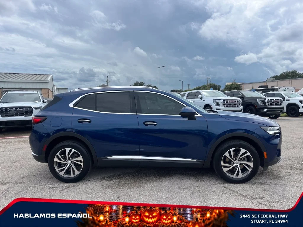 Used 2022 SAPPHIRE METALLIC Buick Essence image 8