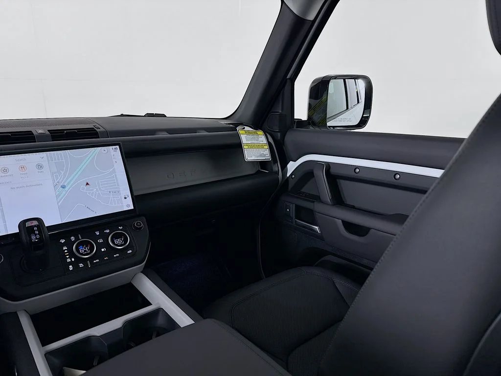 New 2026 Fuji White Land Rover S image 25