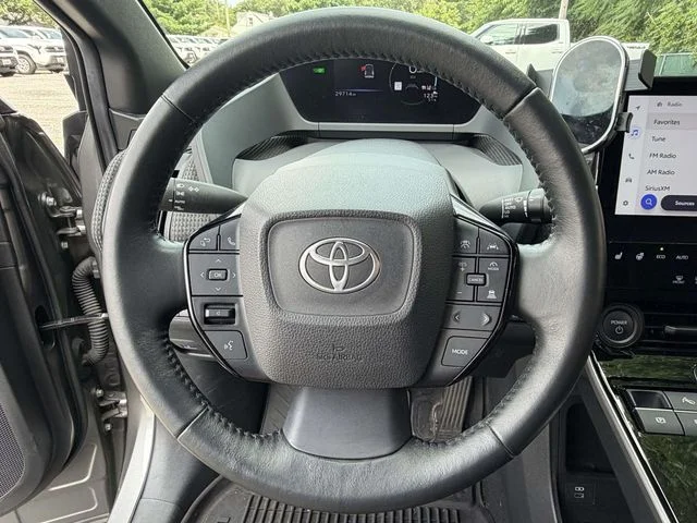 2024 Toyota bZ4X XLE - Photo 18