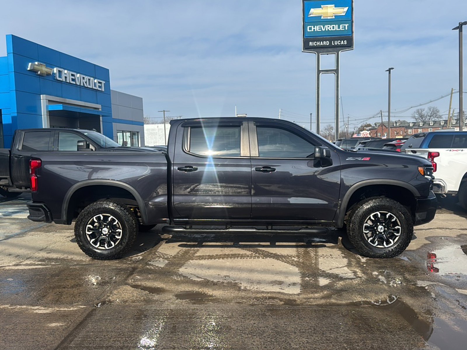 2024 Chevrolet Silverado 1500 ZR2 - Photo 11