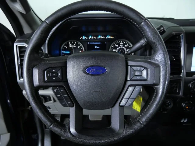 Used 2016 Blue Ford XLT image 29