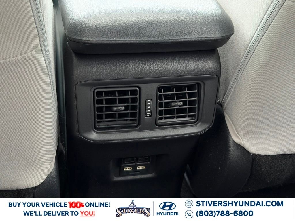 2021 Toyota RAV4 XLE - Photo 25