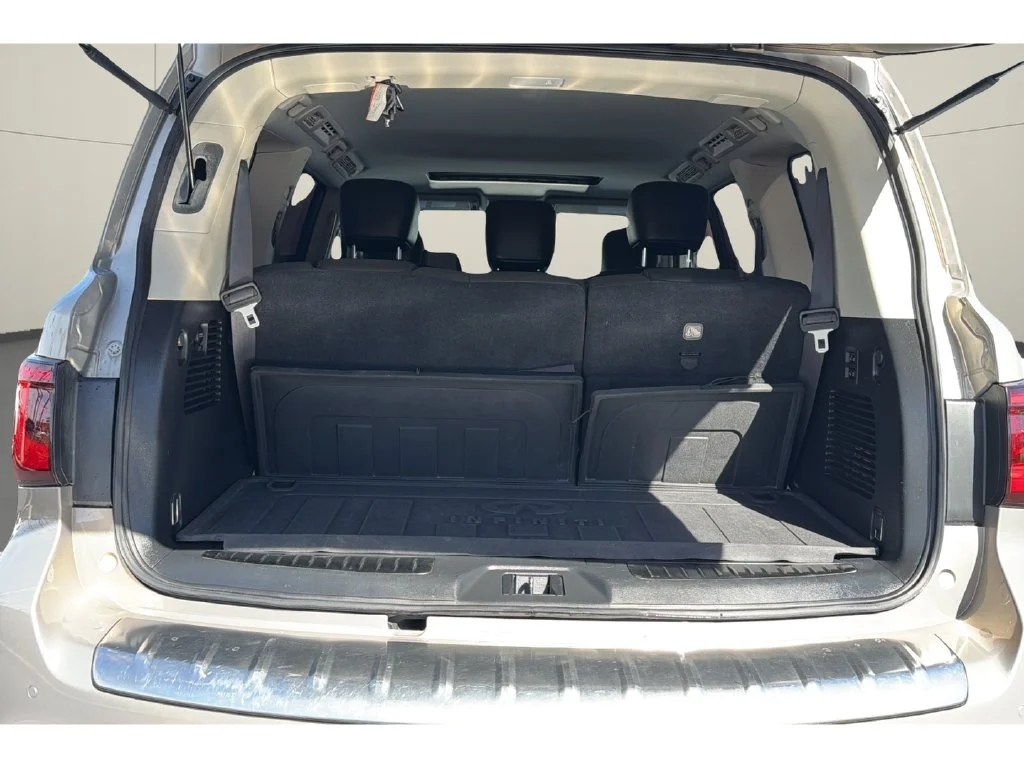 Used 2020 Beige INFINITI LUXE image 10