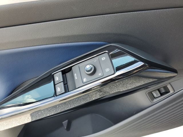 Certified Used 2025 Gray Volkswagen Pro S image 21
