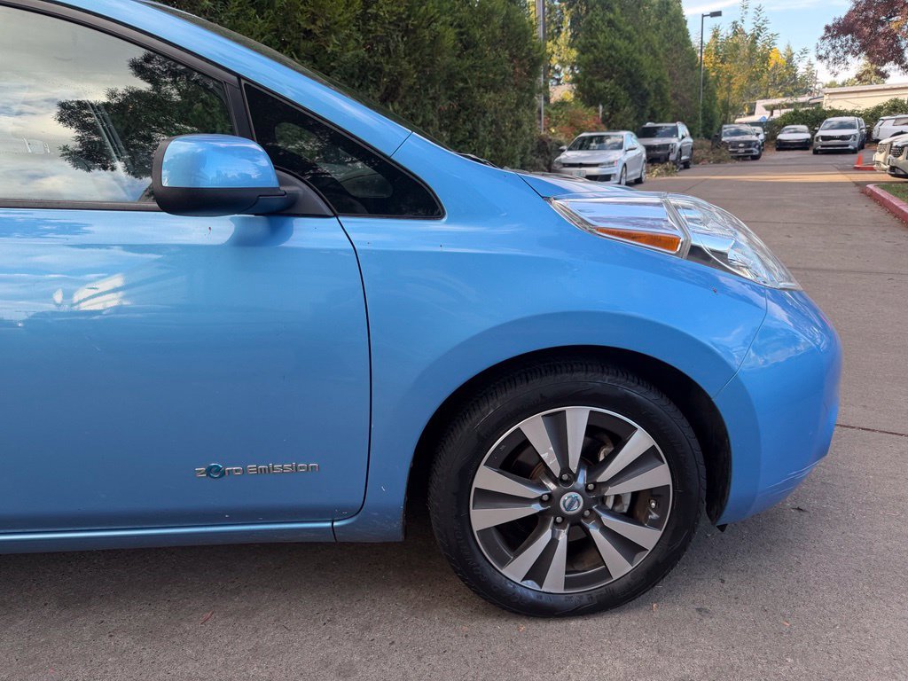 Used 2013 Blue Ocean Nissan SL image 3