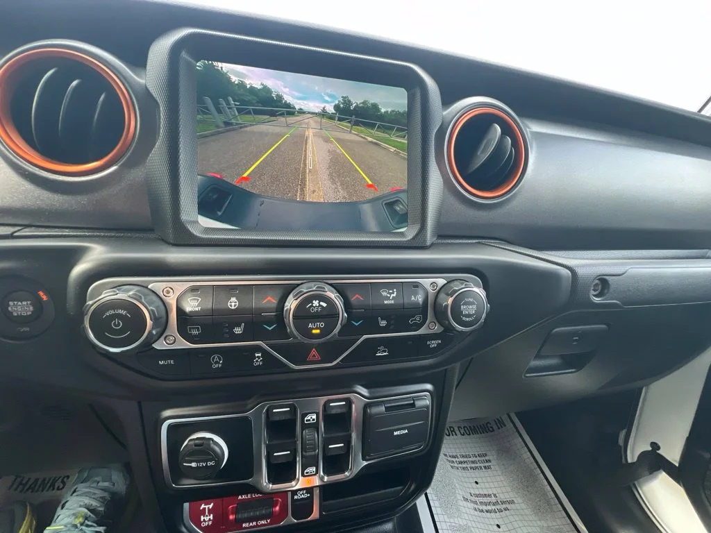 Certified Used 2022 White Jeep Mojave image 35