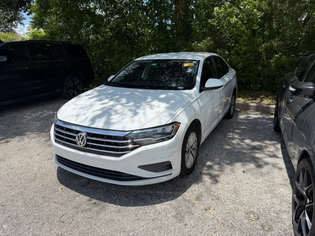 Used 2019 Pure White Volkswagen 1.4T S image 1