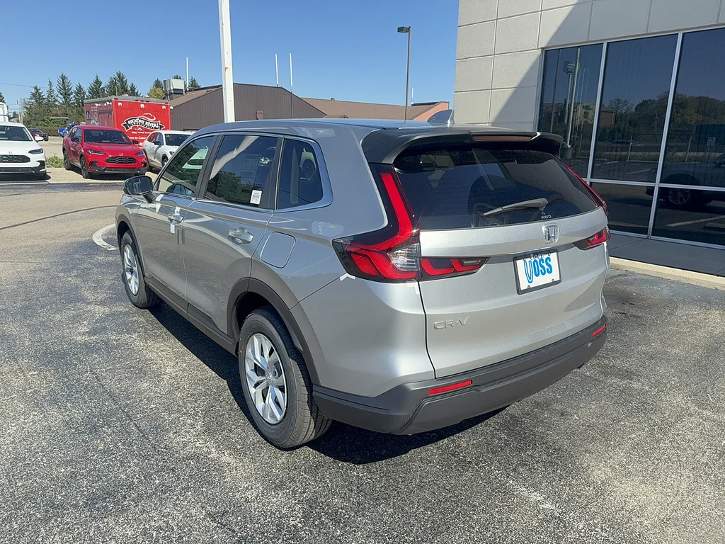 2027 Honda CR-V LX, photo 7 of 12