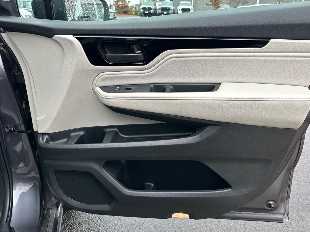 2026 Honda Odyssey Touring - Photo 17