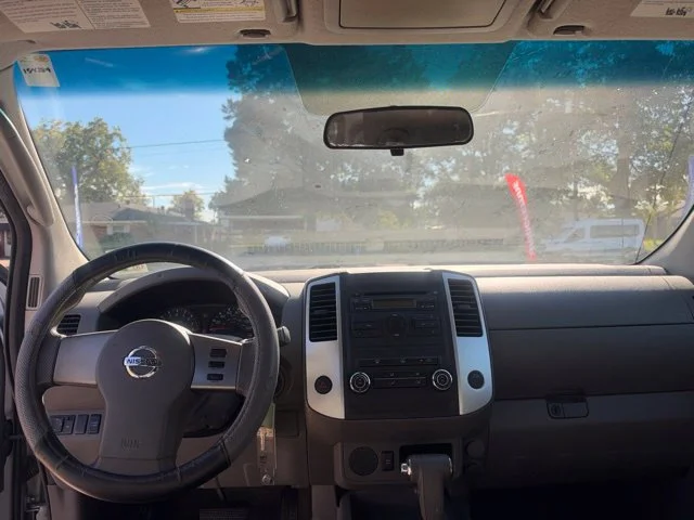 Used 2010 Silver Nissan SE image 24
