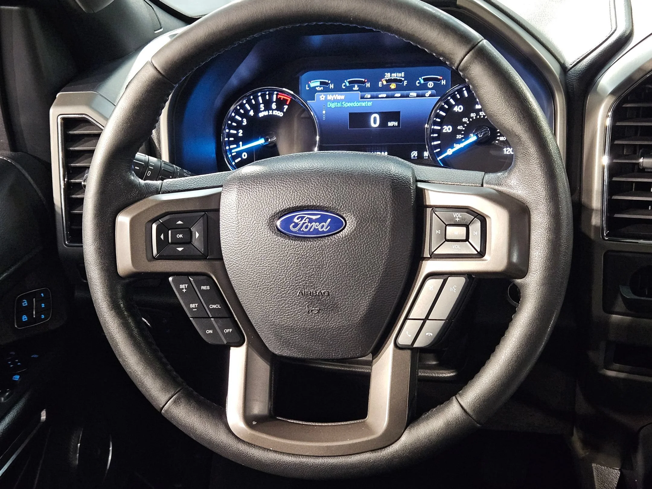 Used 2020 Agate Black Ford XLT image 27