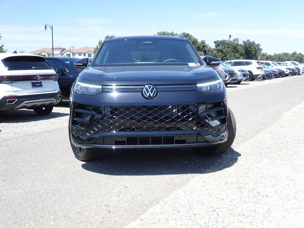 New 2026 Deep Black Pearl Volkswagen 2.0T SE R-Line Black image 4