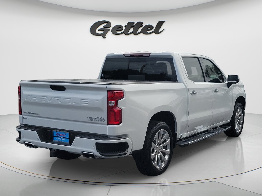 Used 2020 Beige Chevrolet High Country image 4