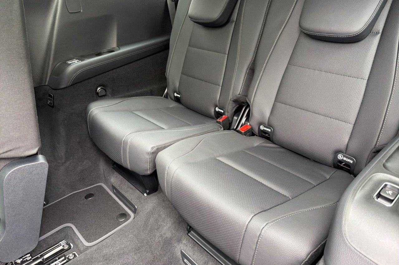 New 2026 Cirrus Silver Metallic Mercedes-Benz GLS 450 4MATIC® SUV image 14
