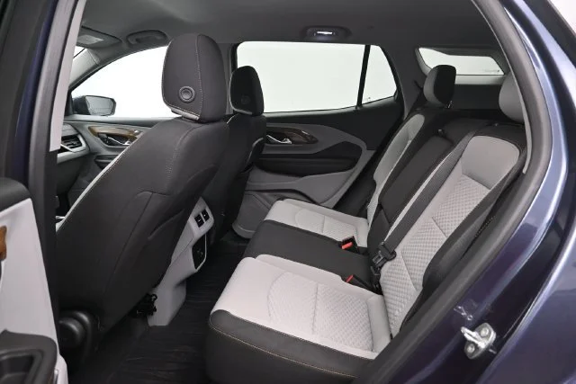Used 2018 BLUE STEEL METALLIC GMC SLE image 20