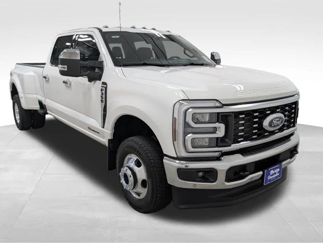 New 2026 Star White Metallic Tri-Coat Ford F-350® King Ranch® image 66