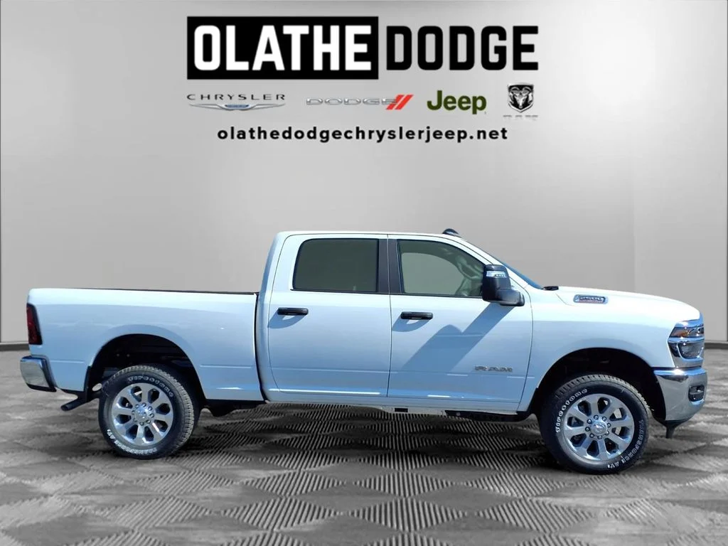 New 2026 Bright White Clear-Coat Exterior Paint RAM Big Horn image 29