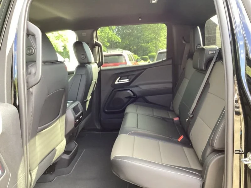 2026 Chevrolet Silverado EV Trail Boss - Photo 14