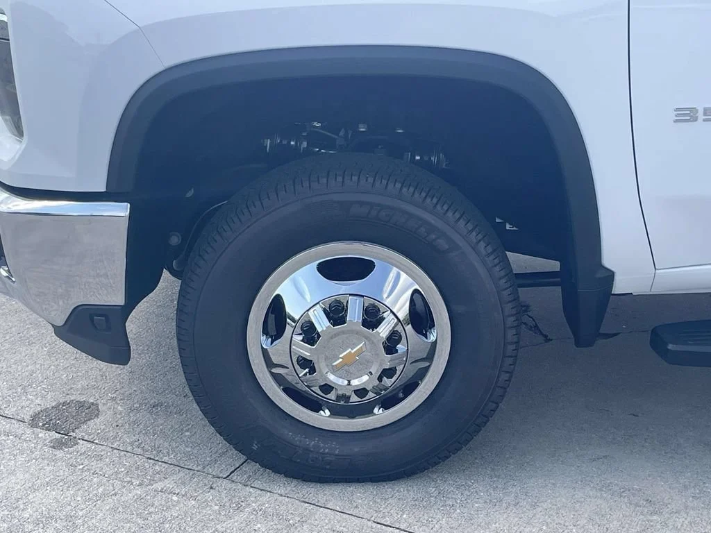 2026 Chevrolet Silverado 3500 HD LT - Photo 8