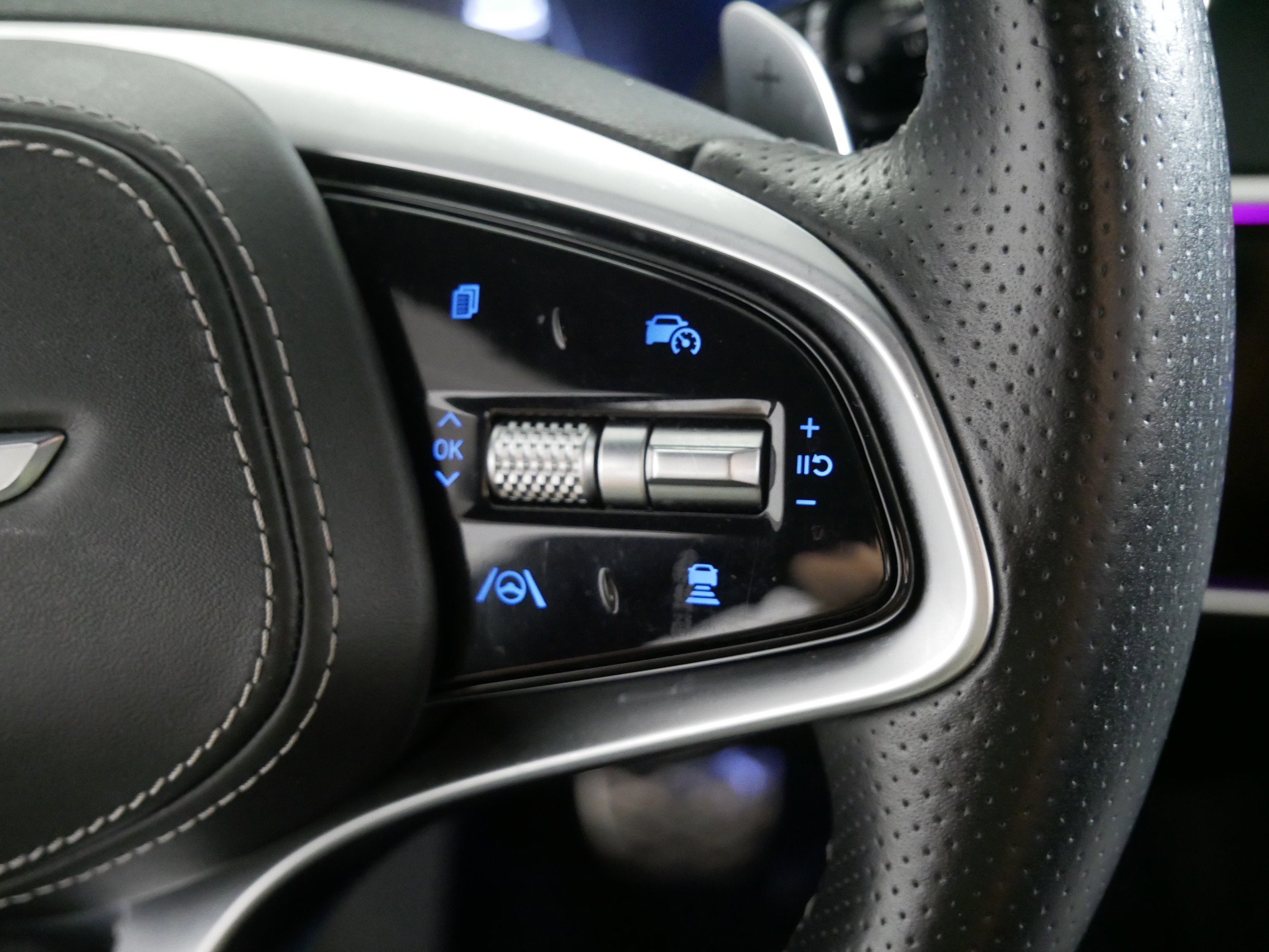 2022 GENESIS GV70 Sport - Photo 28