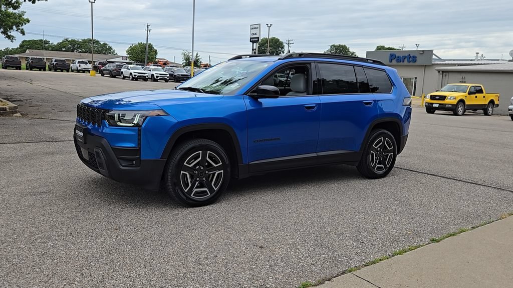 Used 2026 Hydro Blue Pearlcoat Jeep Limited image 4