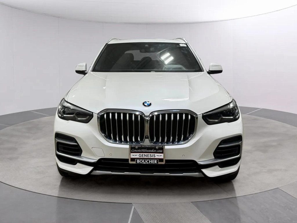Used 2022 White Metallic BMW xDrive40i image 8