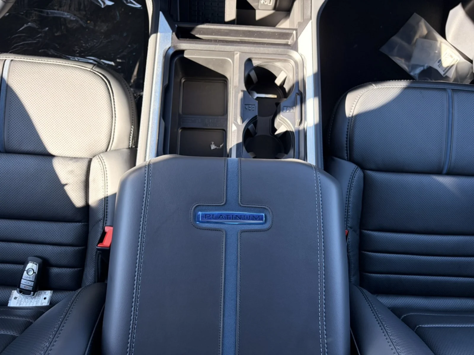 New 2027 Star White Metallic Tri-Coat Ford F-450® Platinum® image 25