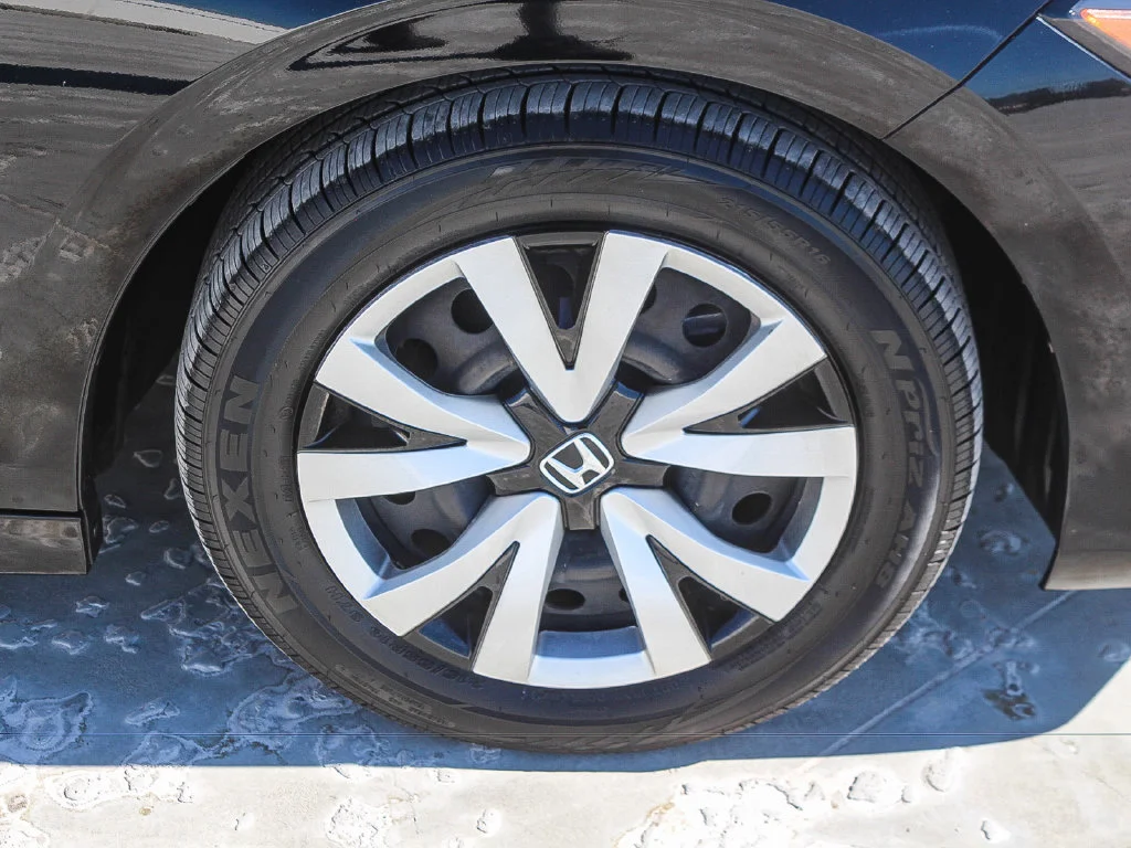 2023 Honda Civic LX - Photo 10