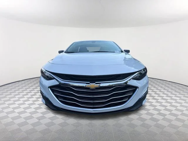 Used 2020 SUMMIT WHITE Chevrolet LS image 2